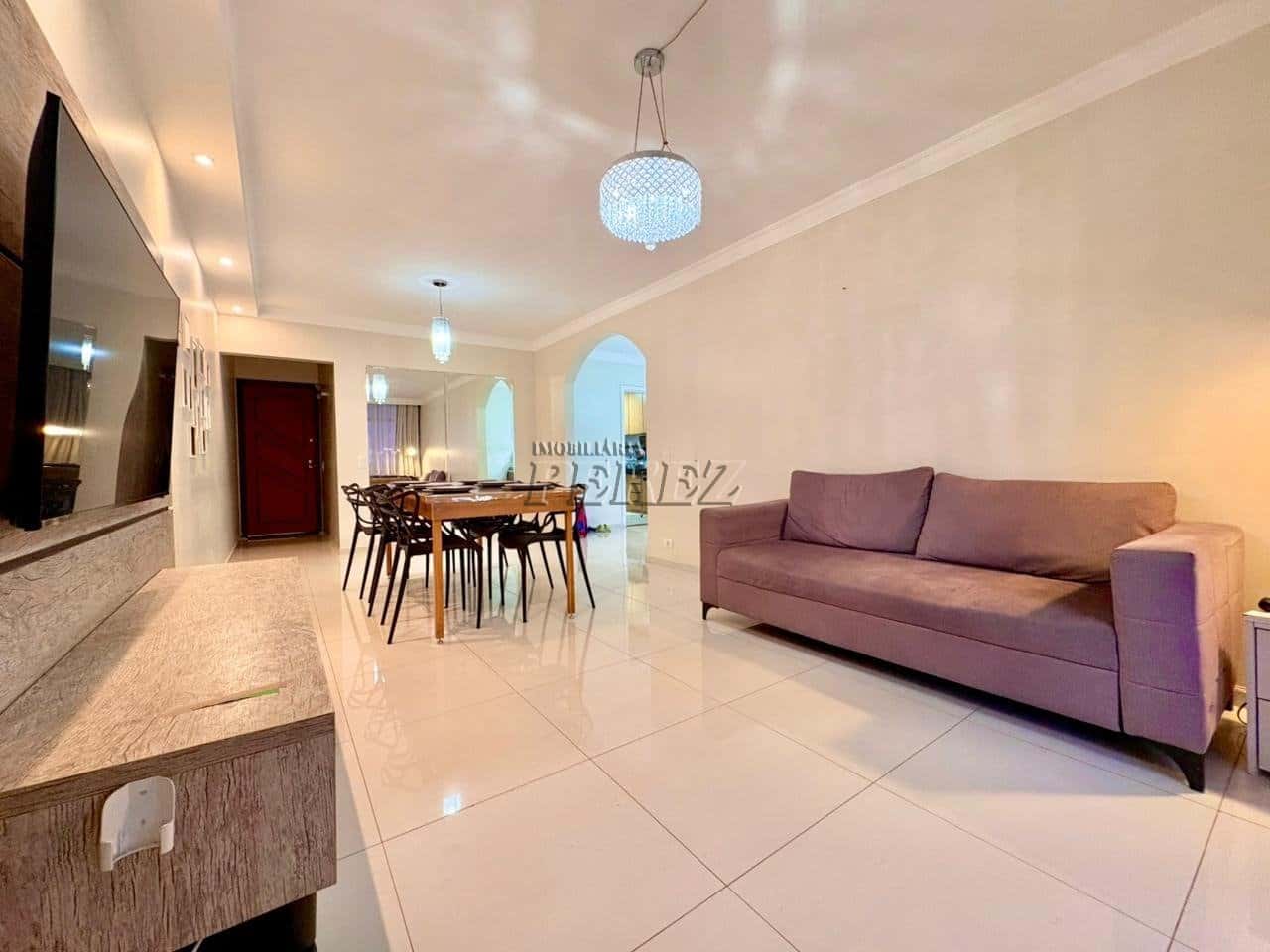 Apartamento à venda no Edifício Leonardo da Vinci - Centro de Londrina — foto principal