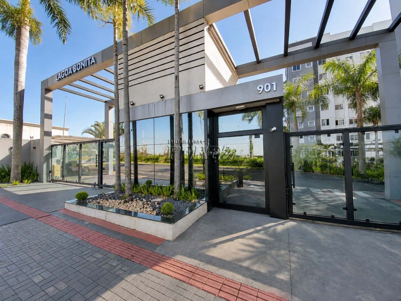 Apartamento para alugar no Acquaville em Londrina, Edifício Lagoa Bonita — foto principal