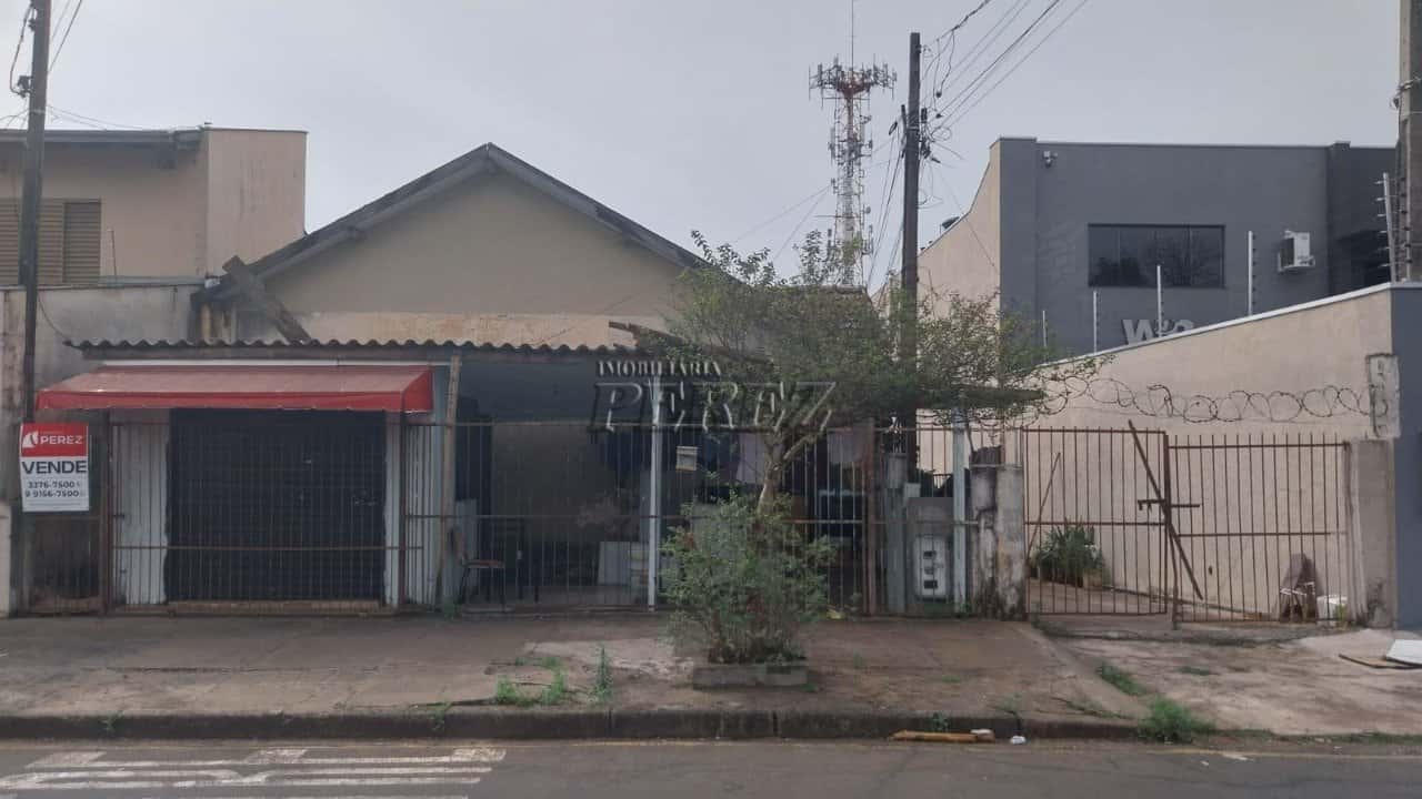 Casa à venda no centro de Londrina - Rua São Salvador — foto principal