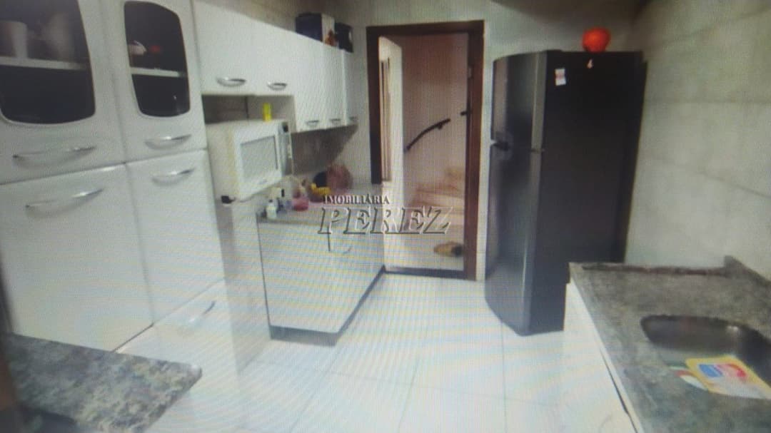 Sobrado à Venda na Avenida Celso Garcia Cid, Zona Leste de Londrina - Foto 4