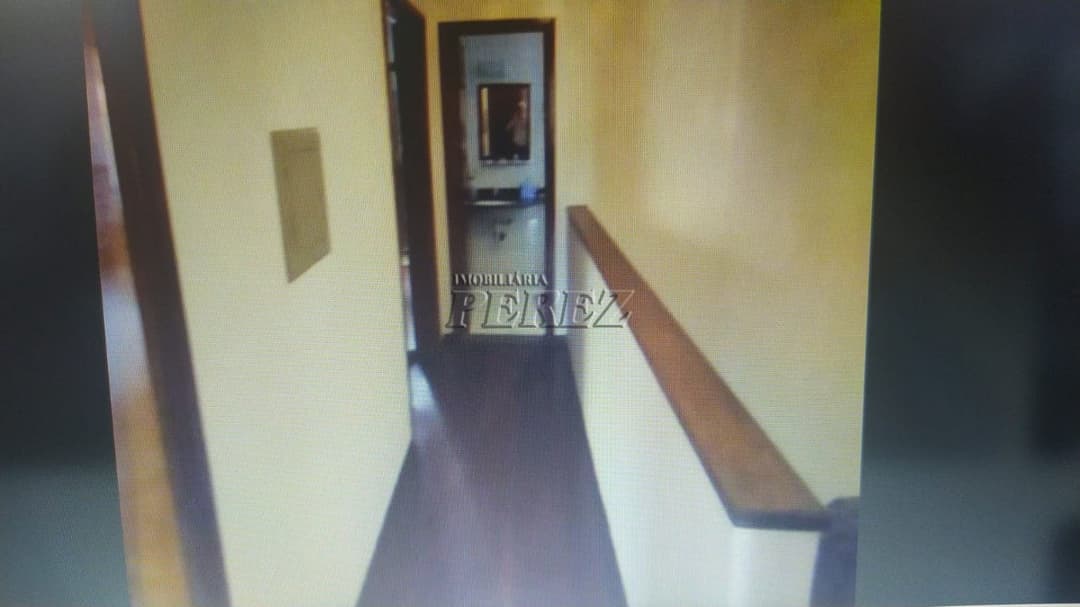 Sobrado à Venda na Avenida Celso Garcia Cid, Zona Leste de Londrina - Foto 7