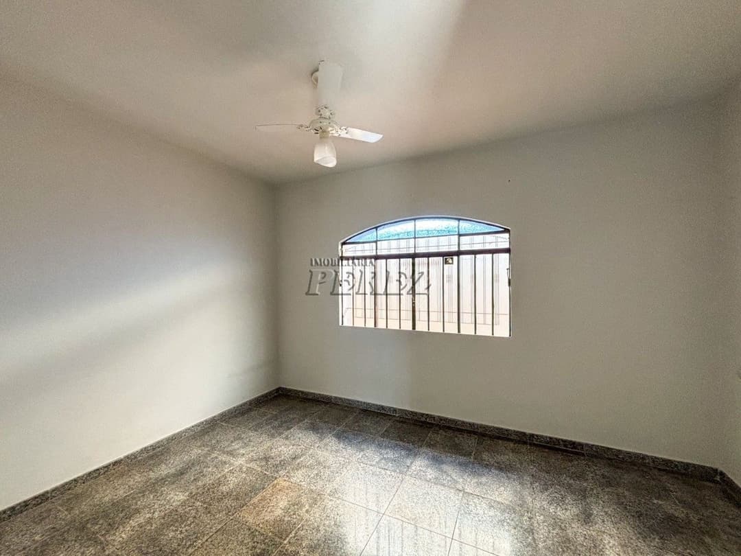 Casa a venda na rua Pacífico, jardim Indianapolis londrina - Foto 8