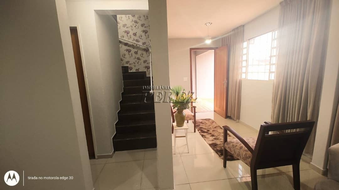 Sobrado para venda na região Norte em Londrina. - Foto 1