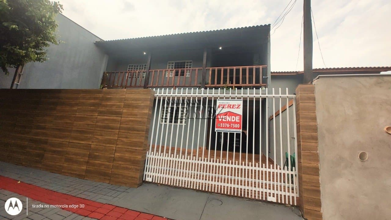 Sobrado à venda na região norte de Londrina - Ouro Verde