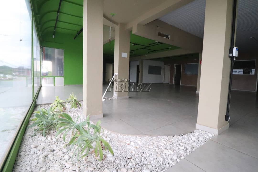 Barracão para alugar na Av Tiradentes, região oeste em Londrina. - Foto 3