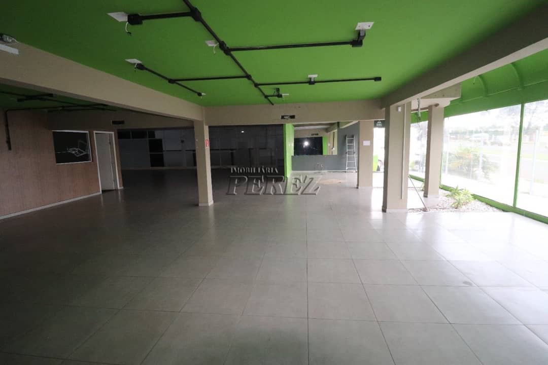 Barracão para alugar na Av Tiradentes, região oeste em Londrina. - Foto 4