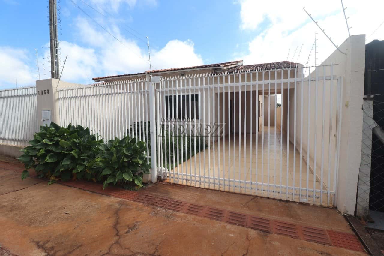 Casa para alugar no Portal de Versalhes 1 na região oeste de Londrina — foto principal