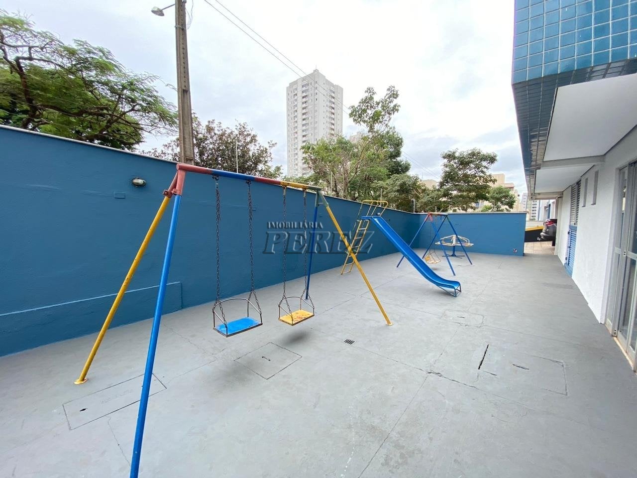 Apartamento à venda no Villagio Di Monaco na região leste de Londrina