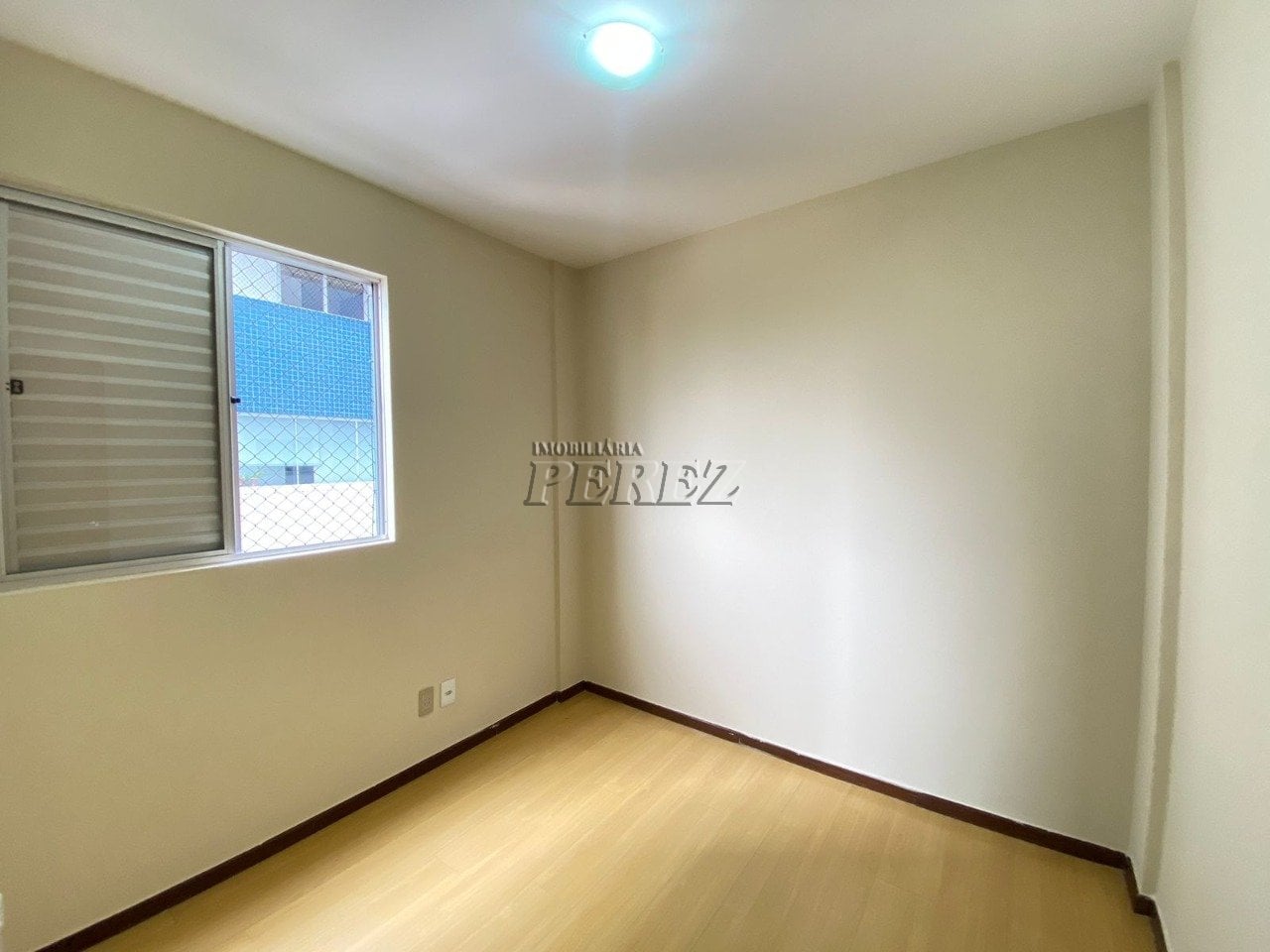 Apartamento à venda no Villagio Di Monaco na região leste de Londrina