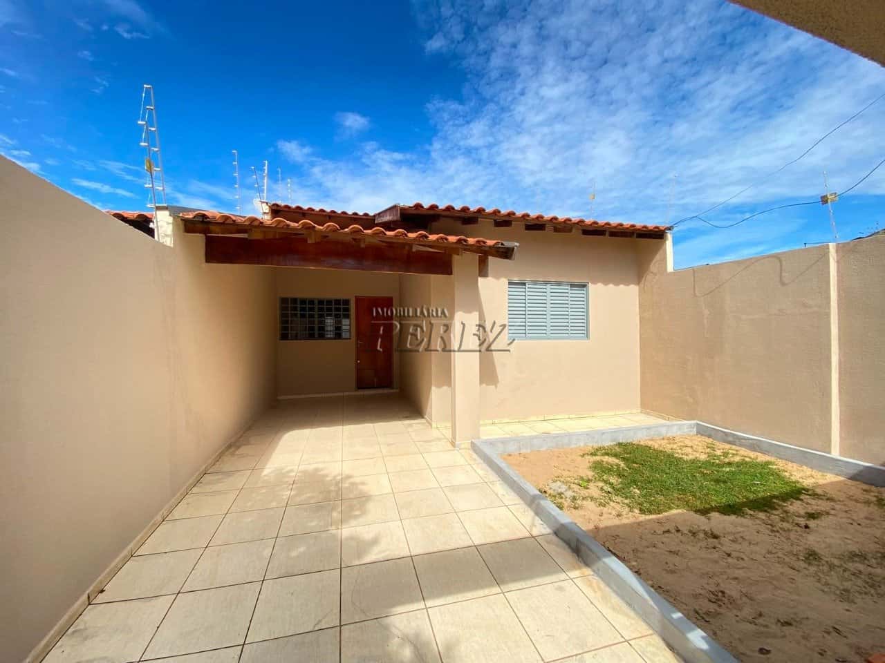 Casa para alugar na região leste de Londrina — foto principal