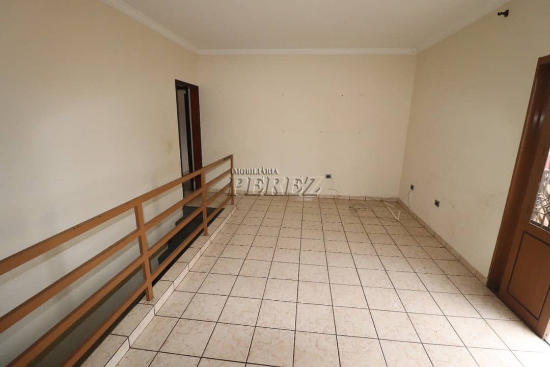 Sobrado para alugar no Santa Mônica, na região norte de Londrina - Foto 2