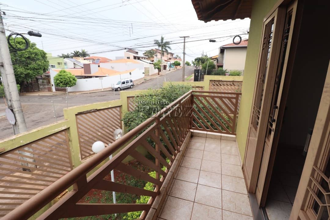 Sobrado para alugar no Santa Mônica, na região norte de Londrina - Foto 4