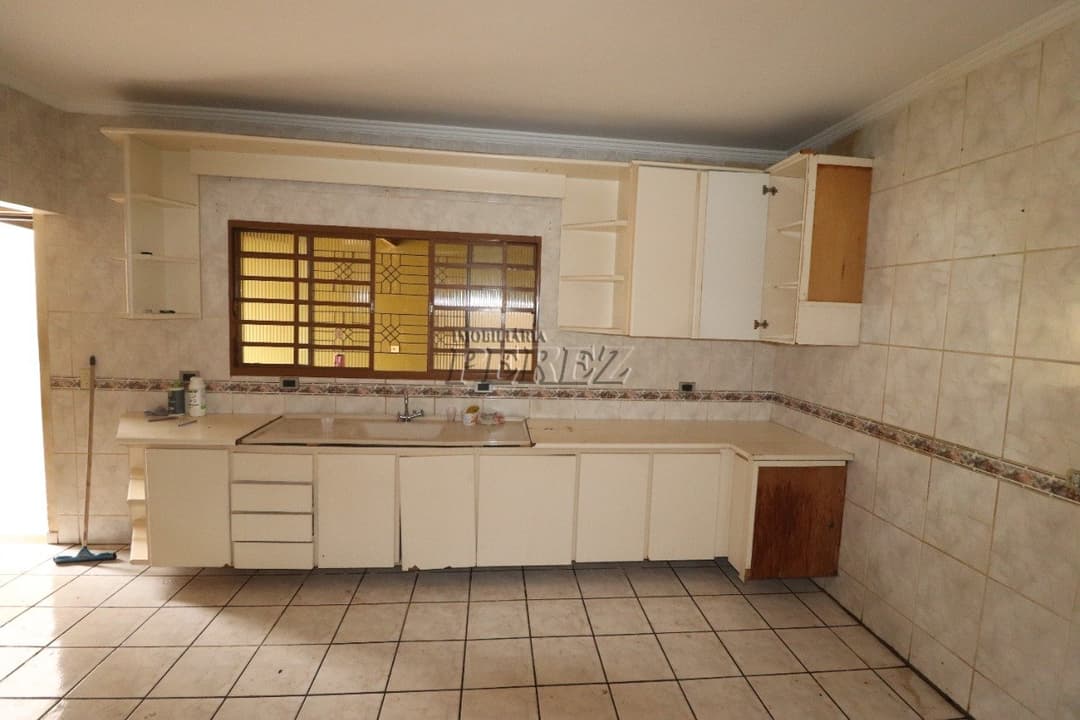 Sobrado para alugar no Santa Mônica, na região norte de Londrina - Foto 14