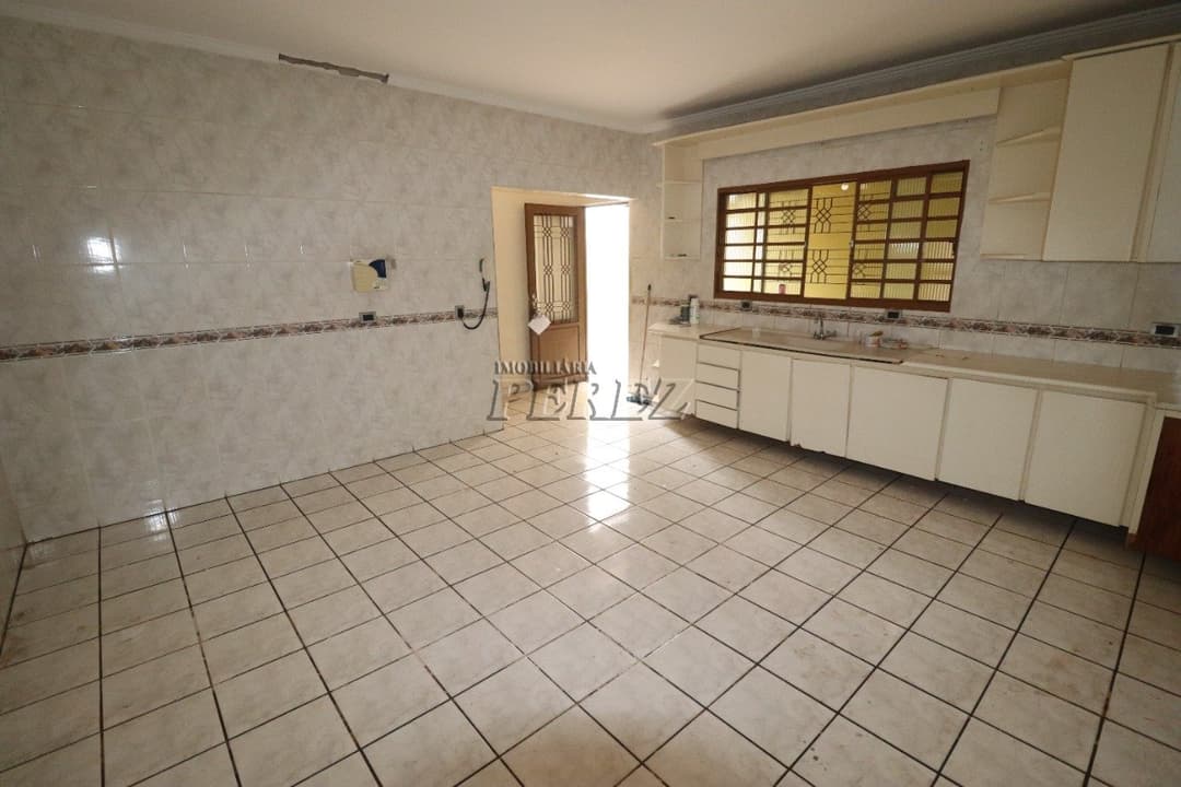 Sobrado para alugar no Santa Mônica, na região norte de Londrina - Foto 15