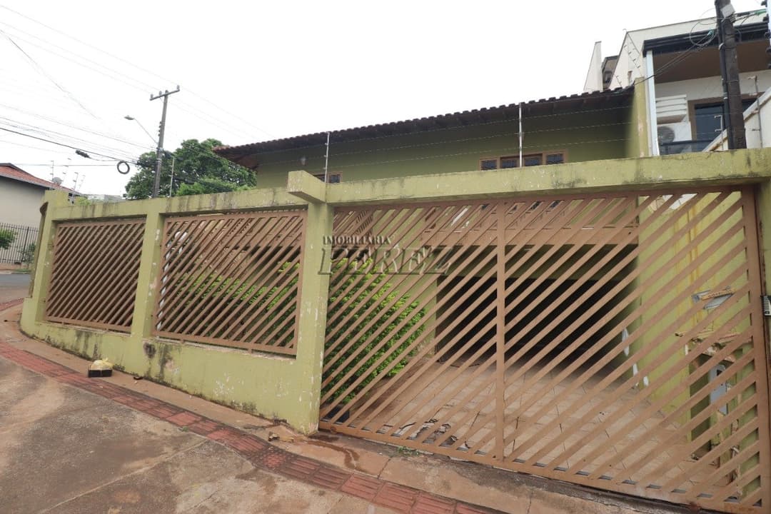 Sobrado para alugar no Santa Mônica, na região norte de Londrina - Foto 0