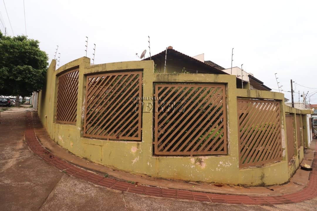 Sobrado para alugar no Santa Mônica, na região norte de Londrina - Foto 1