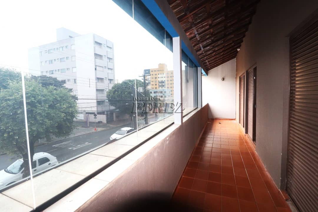 Imóvel Comercial à Venda na rua Mato Grosso - Centro de Londrina/PR - Foto 3