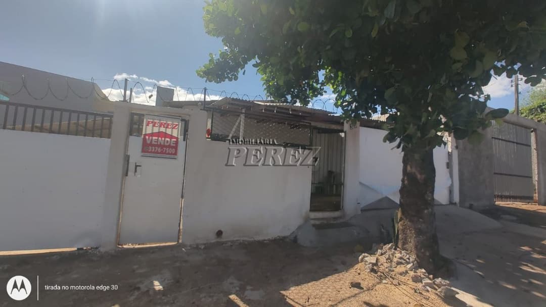 Casa a venda no Jardim Cristal, região oeste de Londrina. - Foto 1