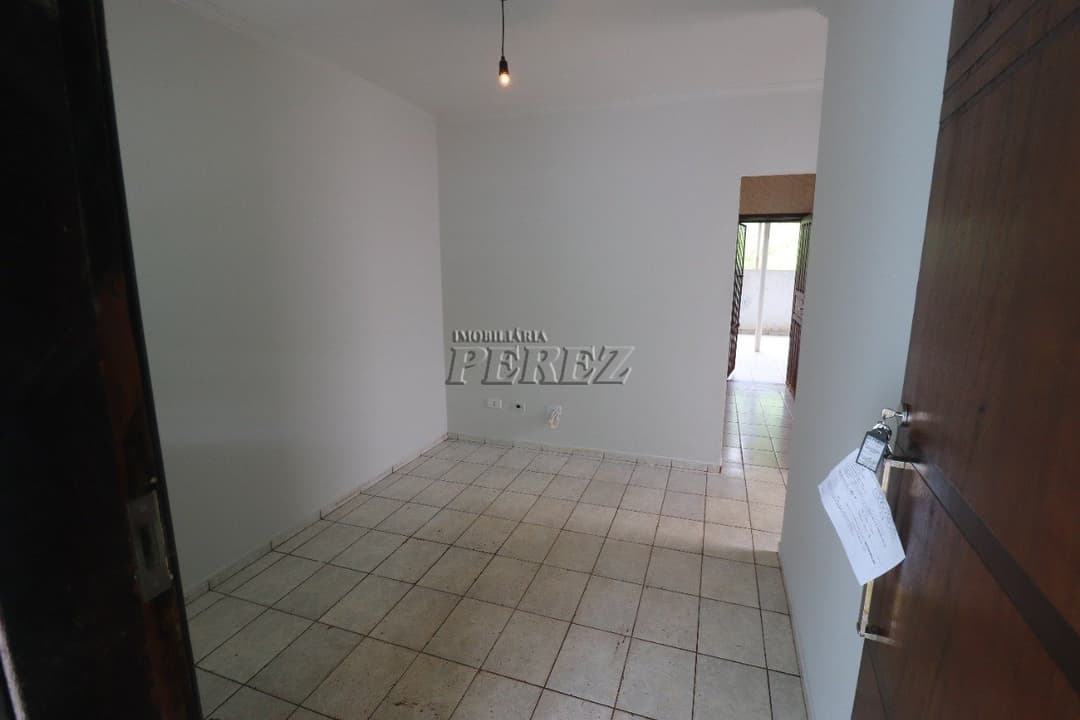 Casa para alugar no Califórnia, região leste de Londrina. - Foto 1