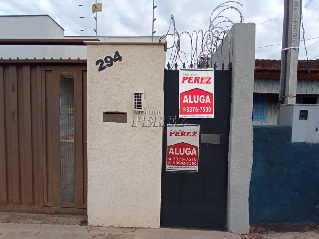 Casa para alugar na região leste em Londrina - Califórnia - Foto 0