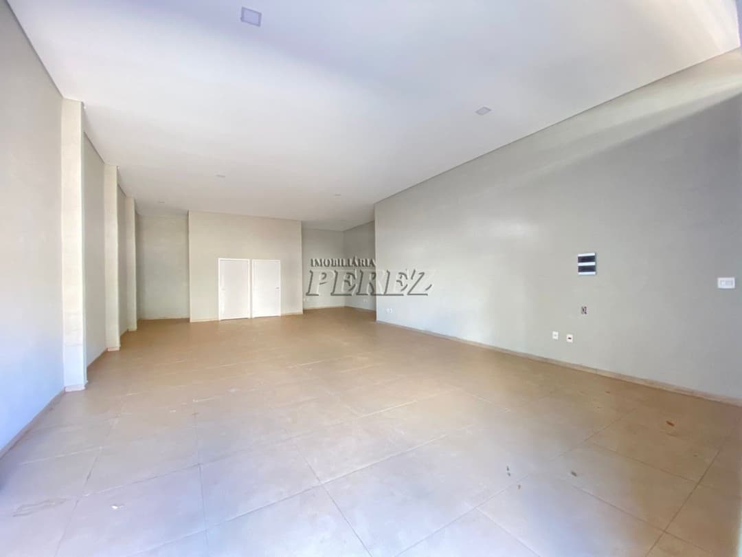 Sala comercial para alugar na Rua Rolandia, região oeste de Londrina - Foto 2