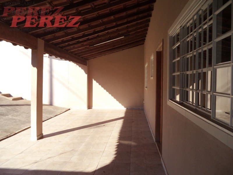 A Imobiliária Perez oferece à você mais uma ótima oportunidade de casa em Londrina. - Foto 4