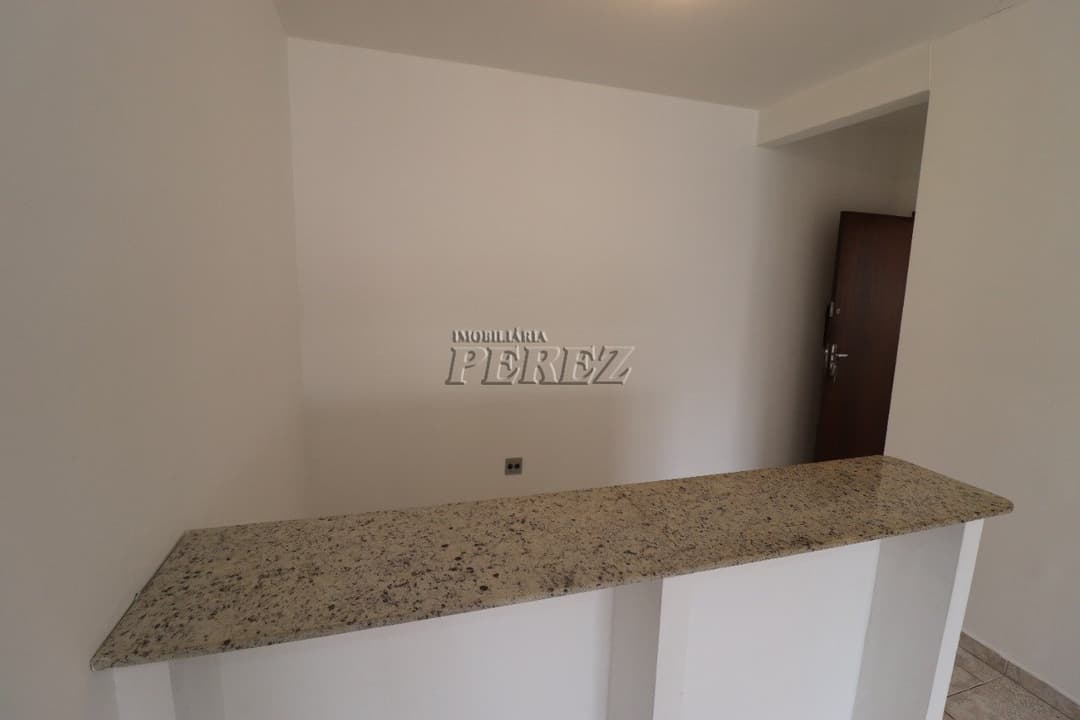 Sala comercial para alugar na Rua Goiás, no centro de Londrina - Foto 4