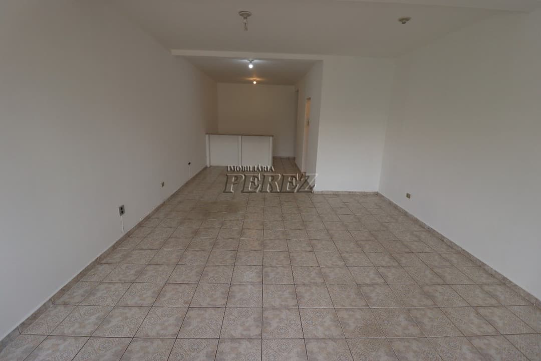 Sala comercial para alugar na Rua Goiás, no centro de Londrina - Foto 0