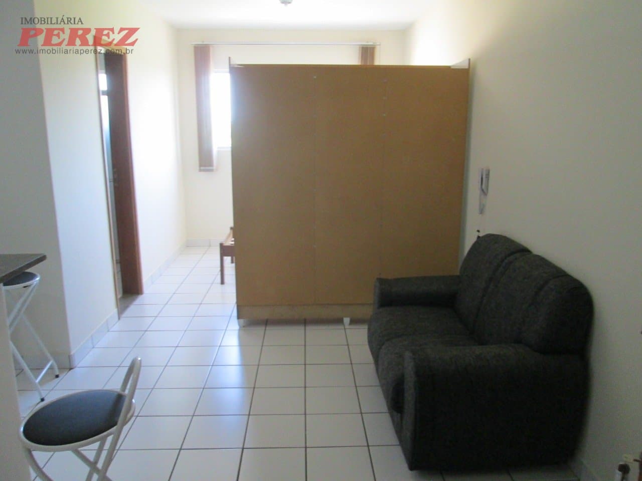 Apartamento para alugar no Residencial Universitário I, próximo a UEL. - Foto 2