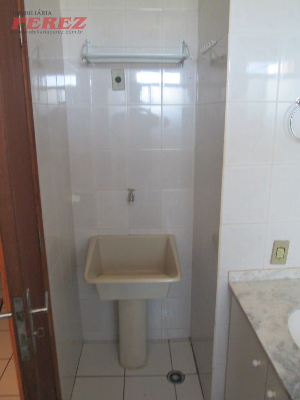 Apartamento para alugar no Residencial Universitário I, próximo a UEL. - Foto 7