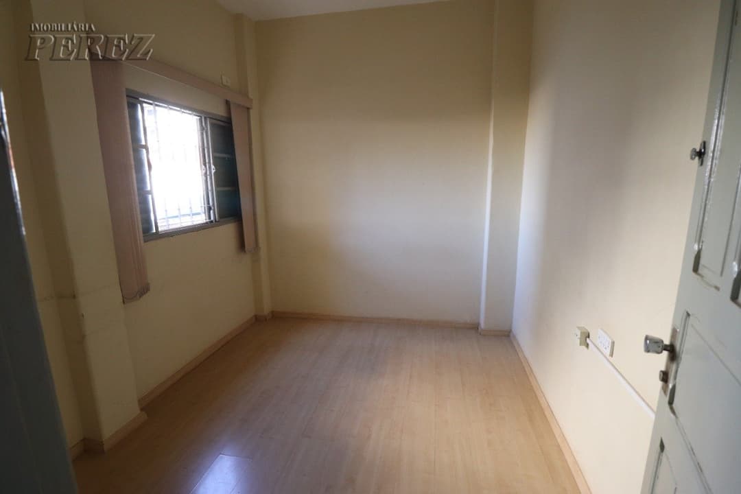 Casa Comercial à Venda - Região Central de Londrina na rua Mato Grosso - Foto 9