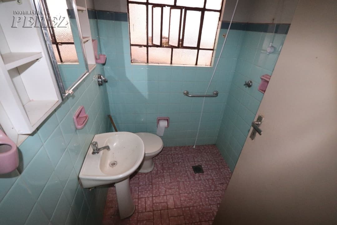 Casa Comercial à Venda - Região Central de Londrina na rua Mato Grosso - Foto 10