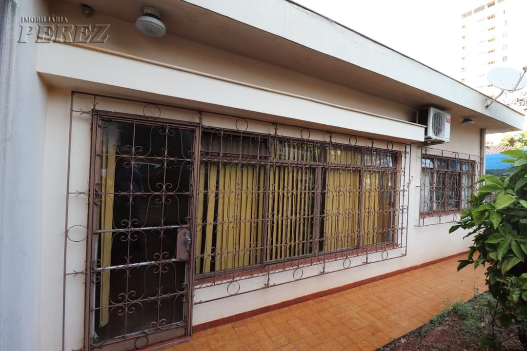 Casa Comercial à Venda - Região Central de Londrina na rua Mato Grosso - Foto 13