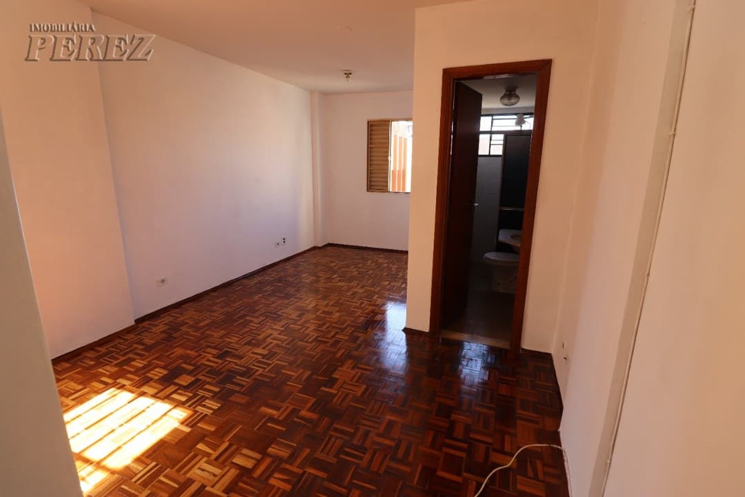 Kitnet a venda na Rua Espirito Santo em Londrina - Beneficio de morar próximo ao centro. - Foto 2