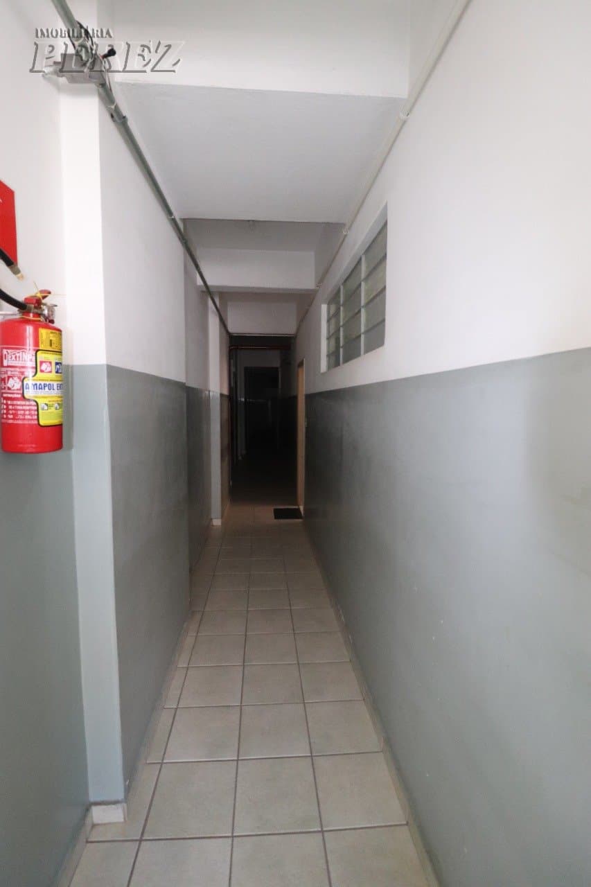 Sala comercial para alugar na Rua Professor João Cândido, no centro de Londrina - Foto 4