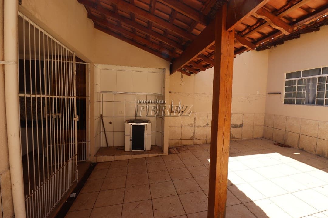 A Imobiliária Perez oferece a você uma ótima oportunidade de casa para venda e locação em Londrina. - Foto 24