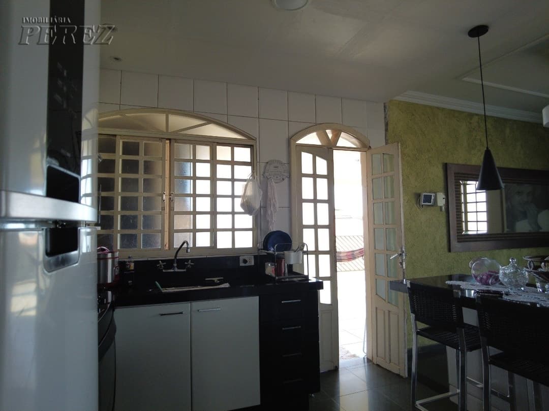 A Imobiliária Perez oferece a você uma ótima oportunidade de sobrado para venda em Londrina. - Foto 24
