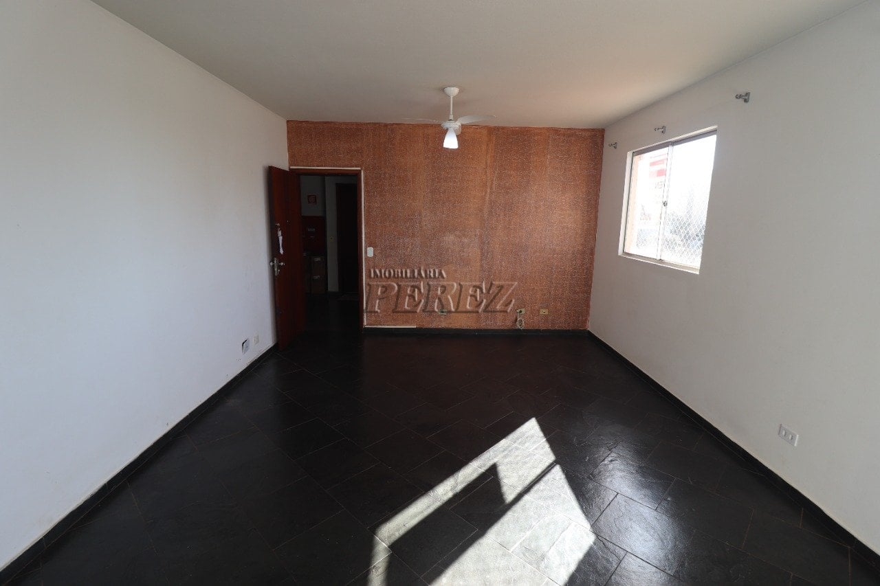 Apartamento à venda no Edifício Tarumã - Centro de Londrina