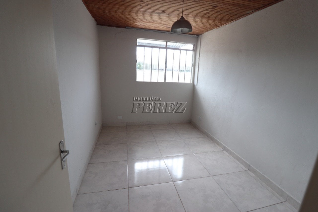 Casa para alugar na região leste em Londrina - Conjunto do Café