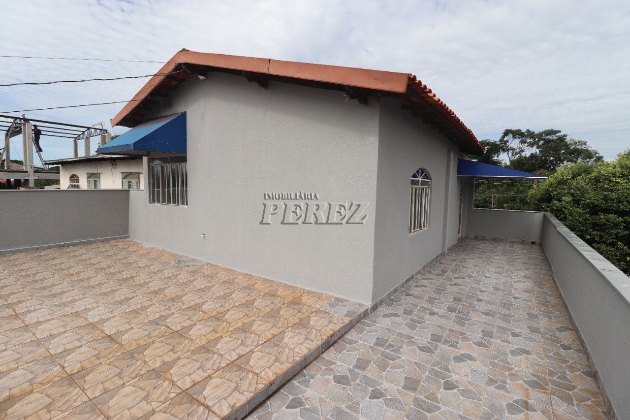 Casa para alugar na região leste em Londrina - Conjunto do Café