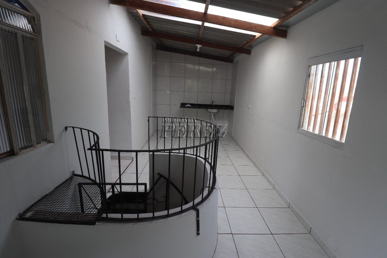 Casa para alugar na região leste em Londrina - Conjunto do Café