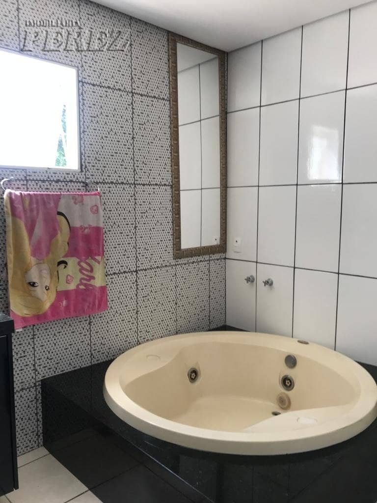 A Imobiliária Perez oferece a você uma ótima oportunidade de sobrado para venda em Londrina. - Foto 1