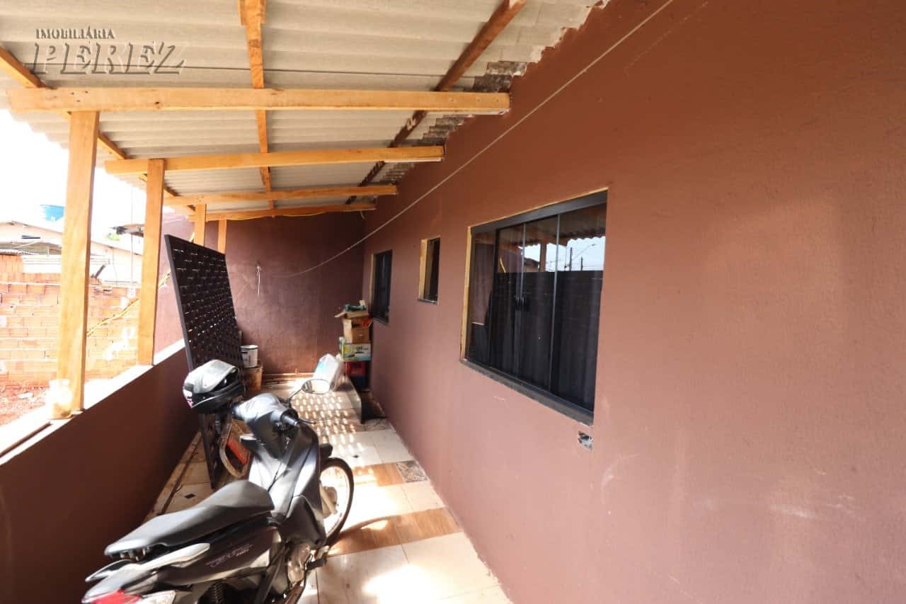 Casa à venda na região leste em Londrina, Bairro Vila Romana. — foto principal