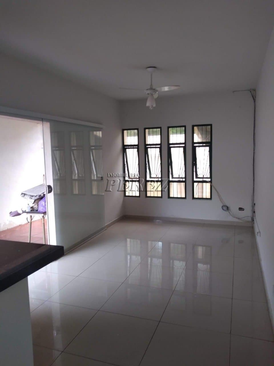 A Imobiliária Perez oferece a você uma ótima oportunidade de casa para venda em Londrina. - Foto 5