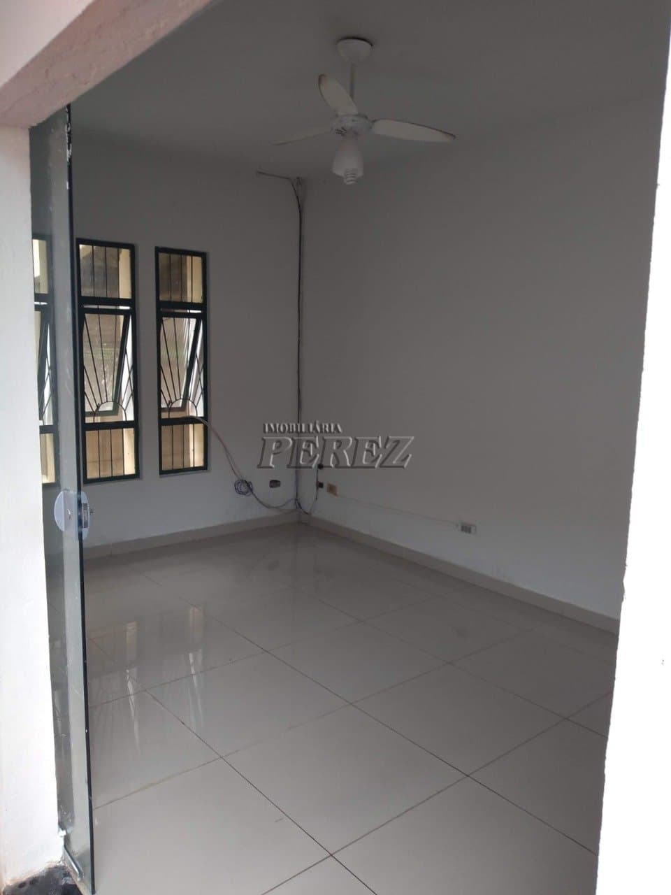 A Imobiliária Perez oferece a você uma ótima oportunidade de casa para venda em Londrina. - Foto 8