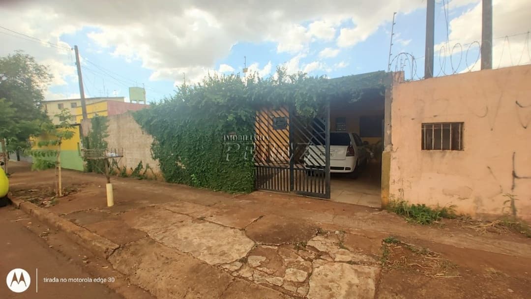 Casa a venda na rua Laranjeiras, jardim Marumbi londrina - Foto 1
