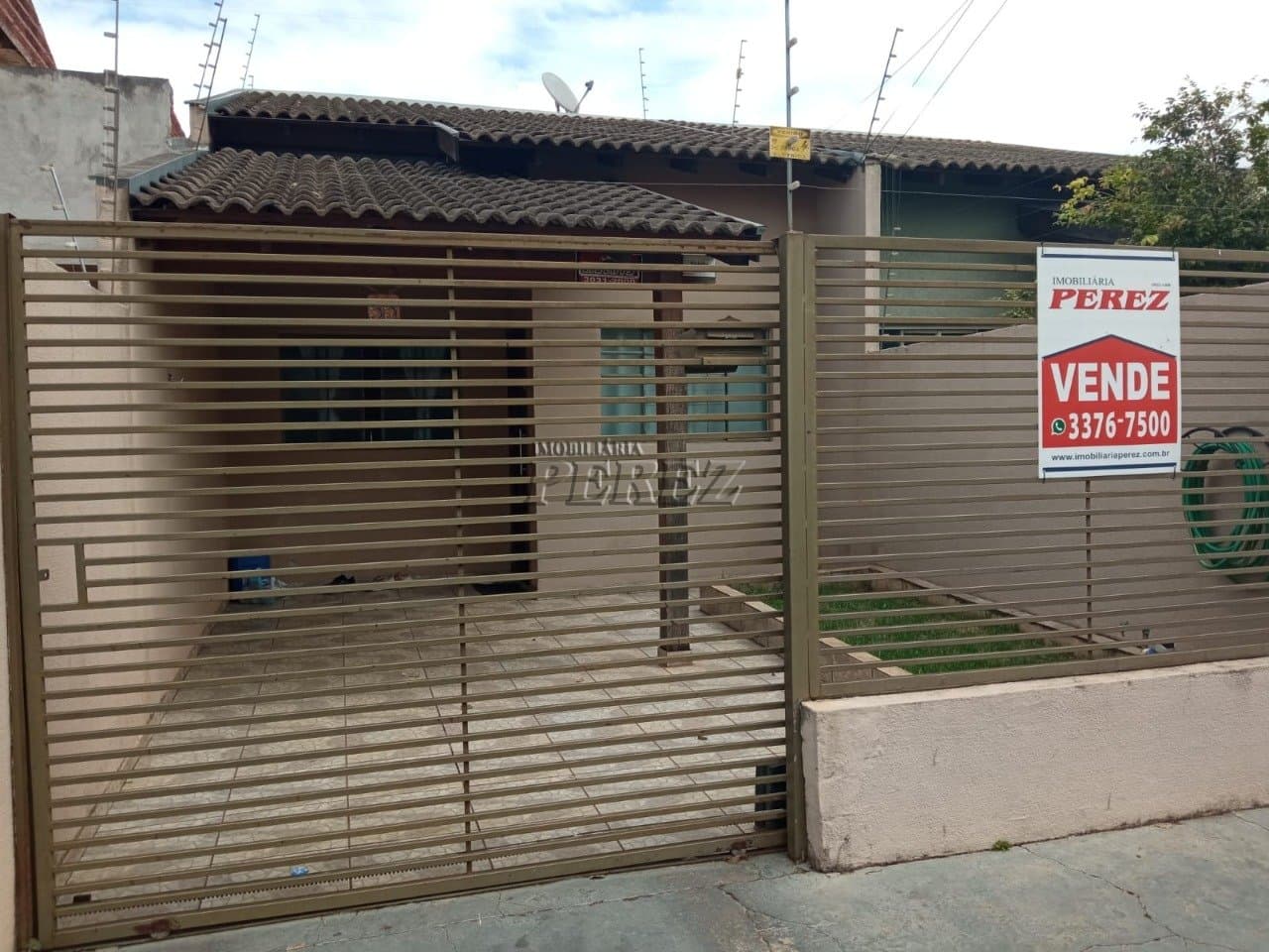 Casa à venda no Jardim Planalto, região norte de Londrina