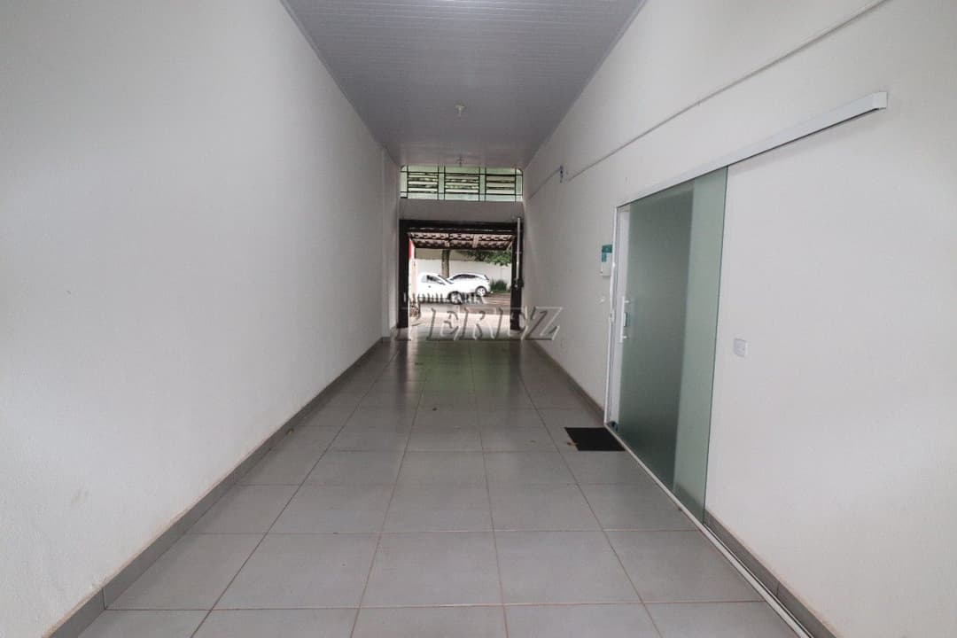 Sala comercial para alugar na Av São João na região leste de Londrina - Foto 14