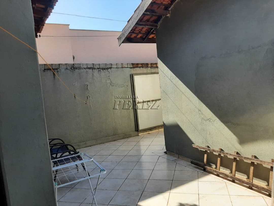 Casa a venda na rua Inocência Antunes das Neves,  jardim Pacaembu - Foto 3