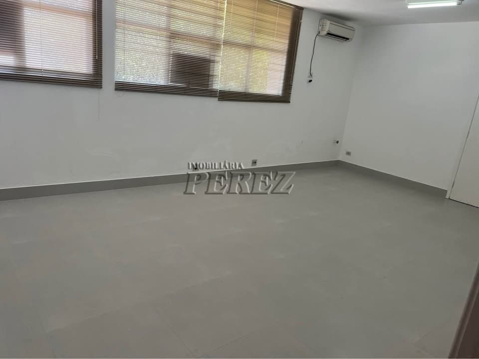 Imóvel comercial para alugar na Rua Senador Souza Naves, no centro de Londrina - Foto 5